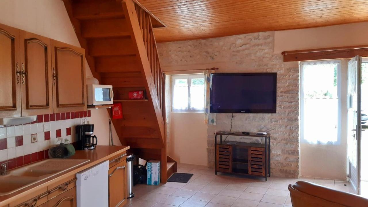 Gites Le Clos De Lamie Avec 2 Piscines Privees Fossemagne المظهر الخارجي الصورة