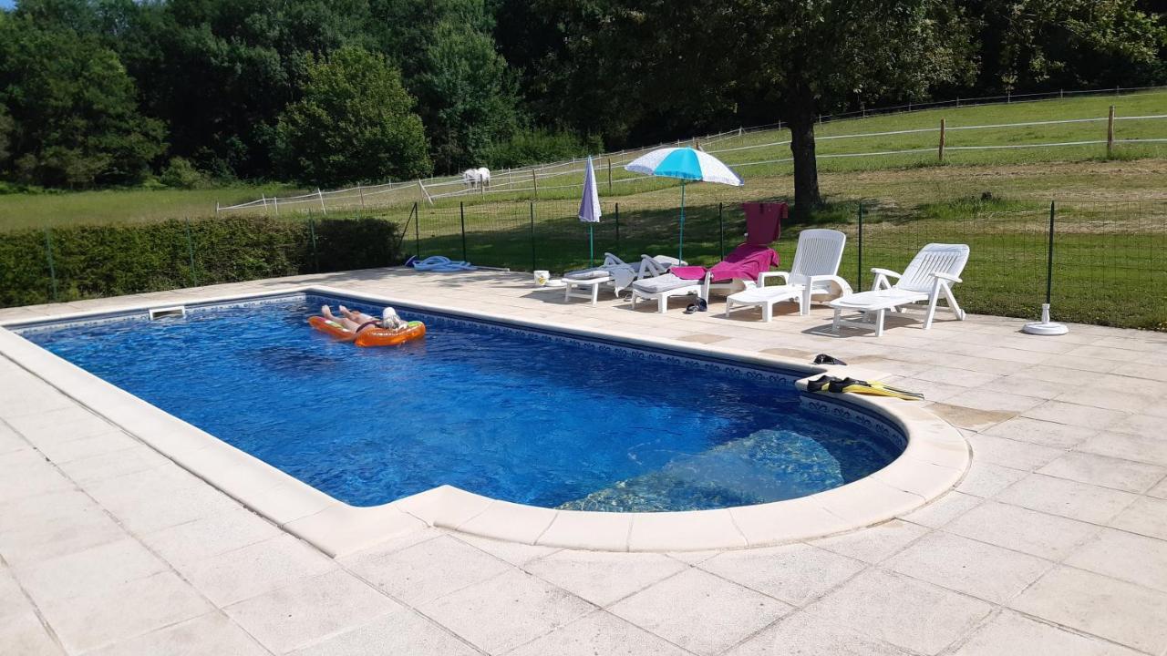 Gites Le Clos De Lamie Avec 2 Piscines Privees Fossemagne المظهر الخارجي الصورة