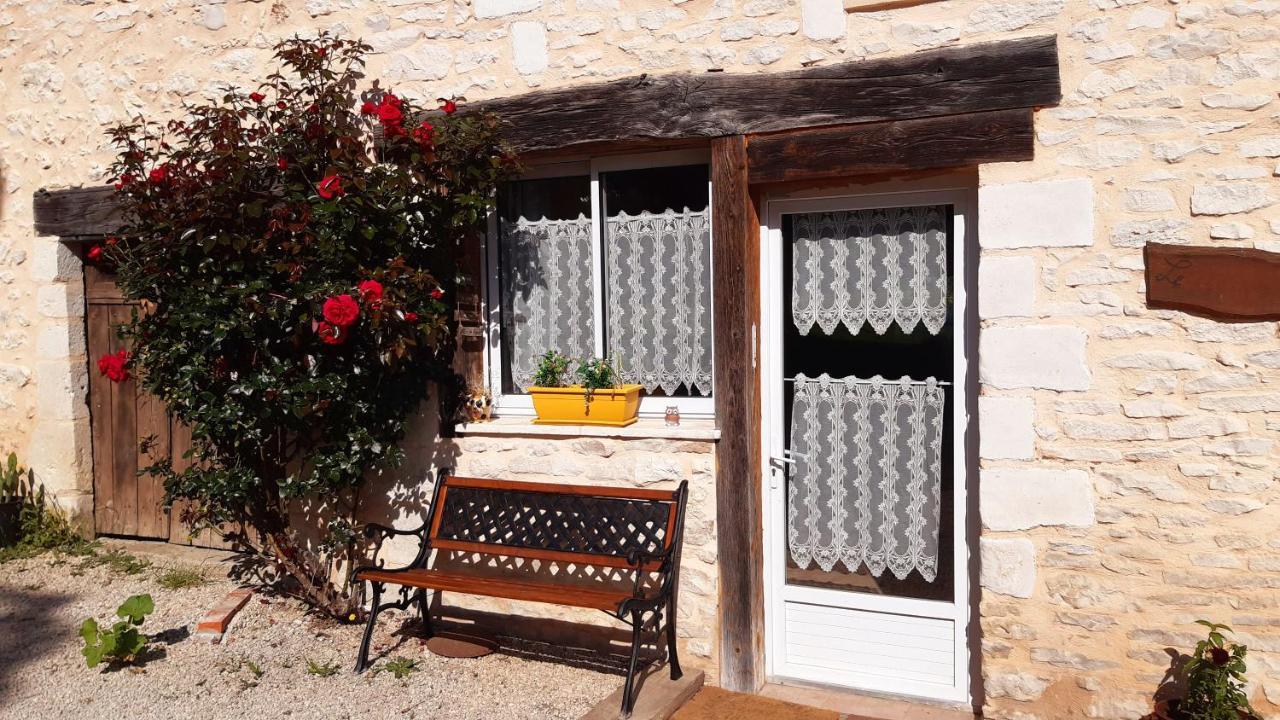 Gites Le Clos De Lamie Avec 2 Piscines Privees Fossemagne المظهر الخارجي الصورة
